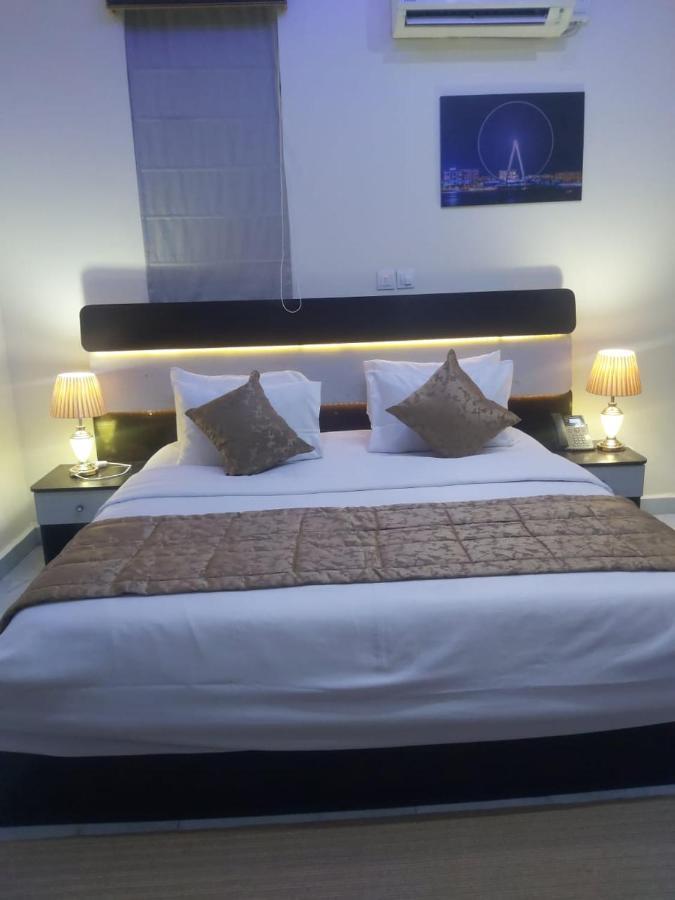 Apartment 79 Hotel & Suite Икея Экстерьер фото