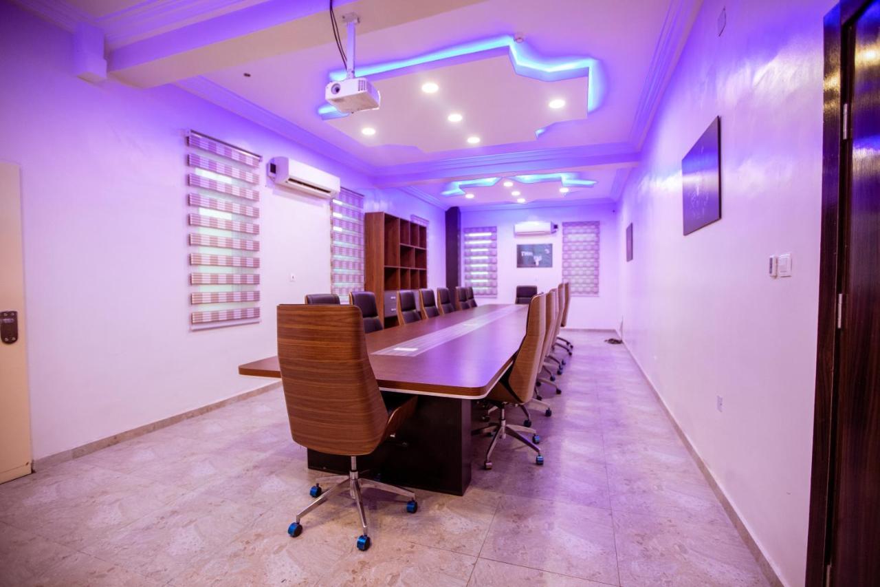 Apartment 79 Hotel & Suite Икея Экстерьер фото