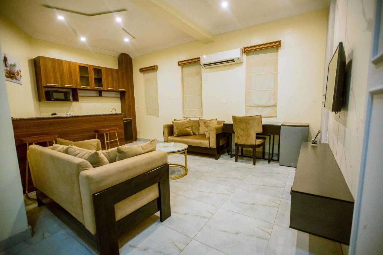 Apartment 79 Hotel & Suite Икея Экстерьер фото