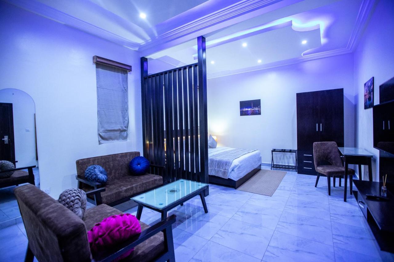 Apartment 79 Hotel & Suite Икея Экстерьер фото