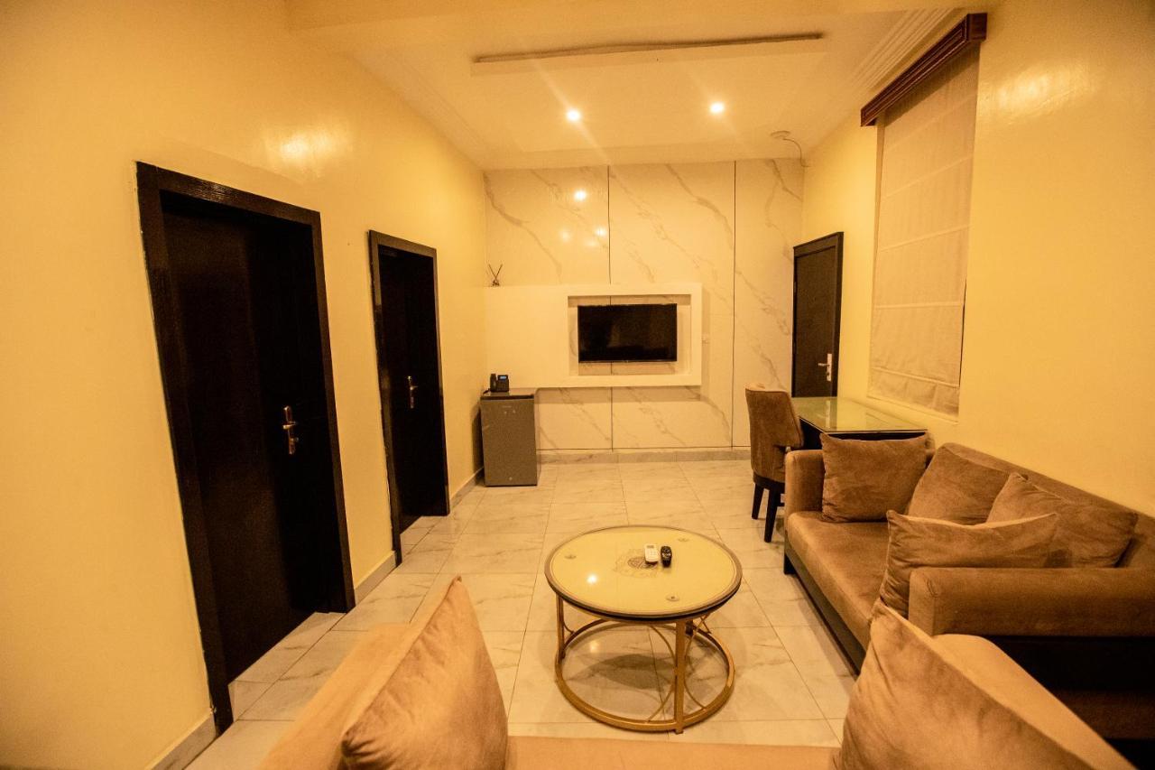 Apartment 79 Hotel & Suite Икея Экстерьер фото