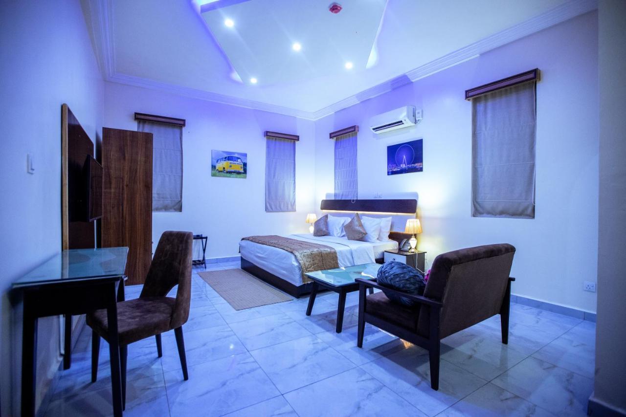 Apartment 79 Hotel & Suite Икея Экстерьер фото