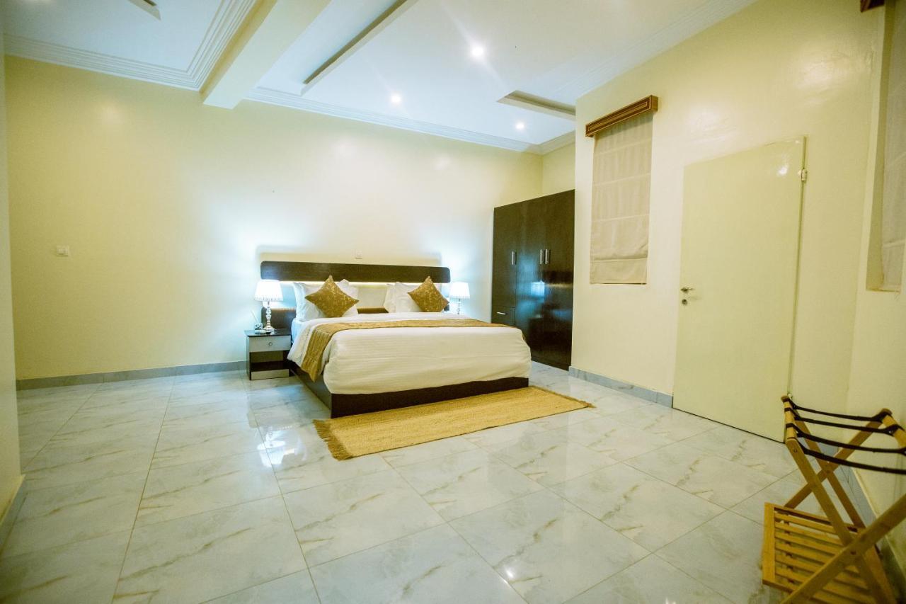 Apartment 79 Hotel & Suite Икея Экстерьер фото
