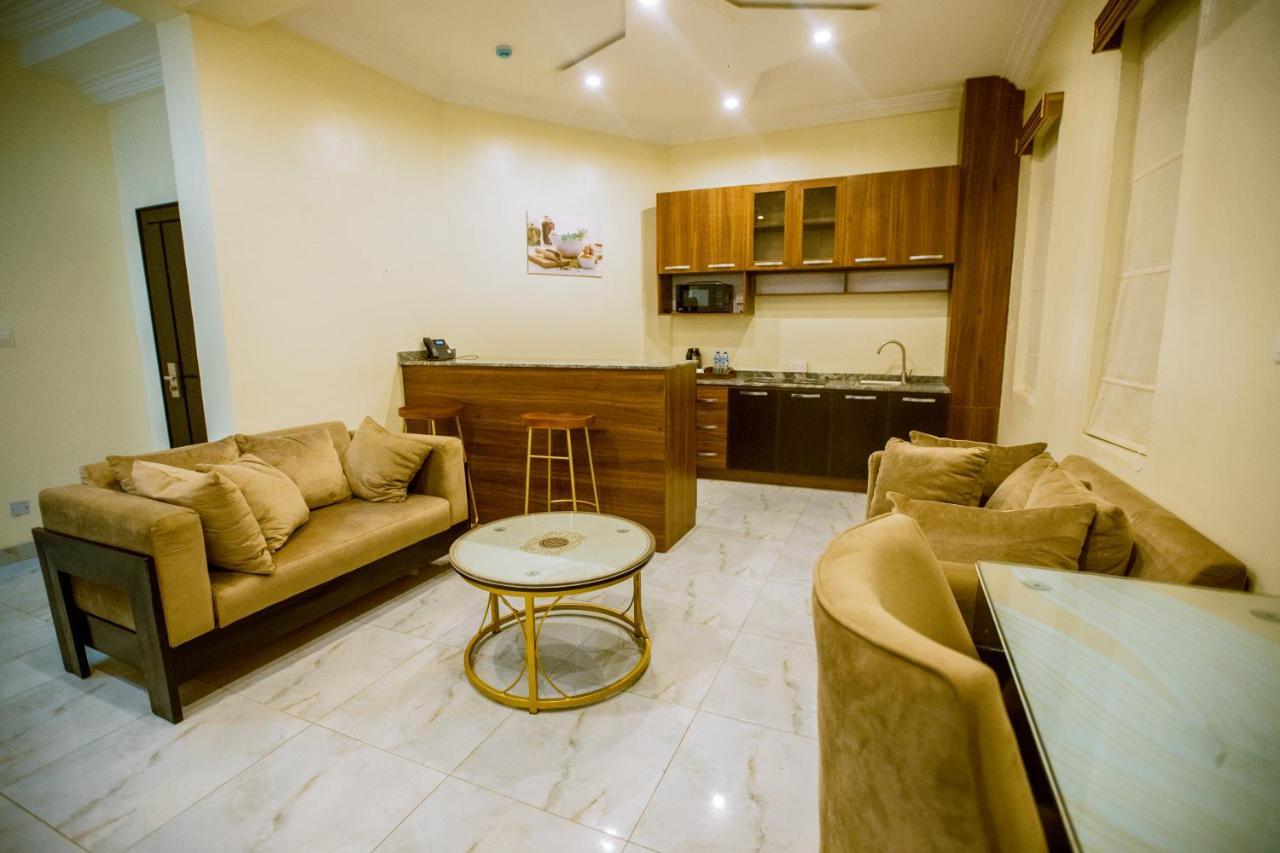 Apartment 79 Hotel & Suite Икея Экстерьер фото
