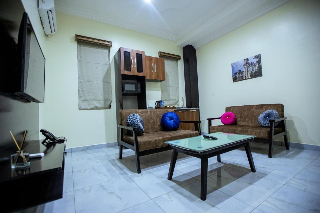 Apartment 79 Hotel & Suite Икея Экстерьер фото
