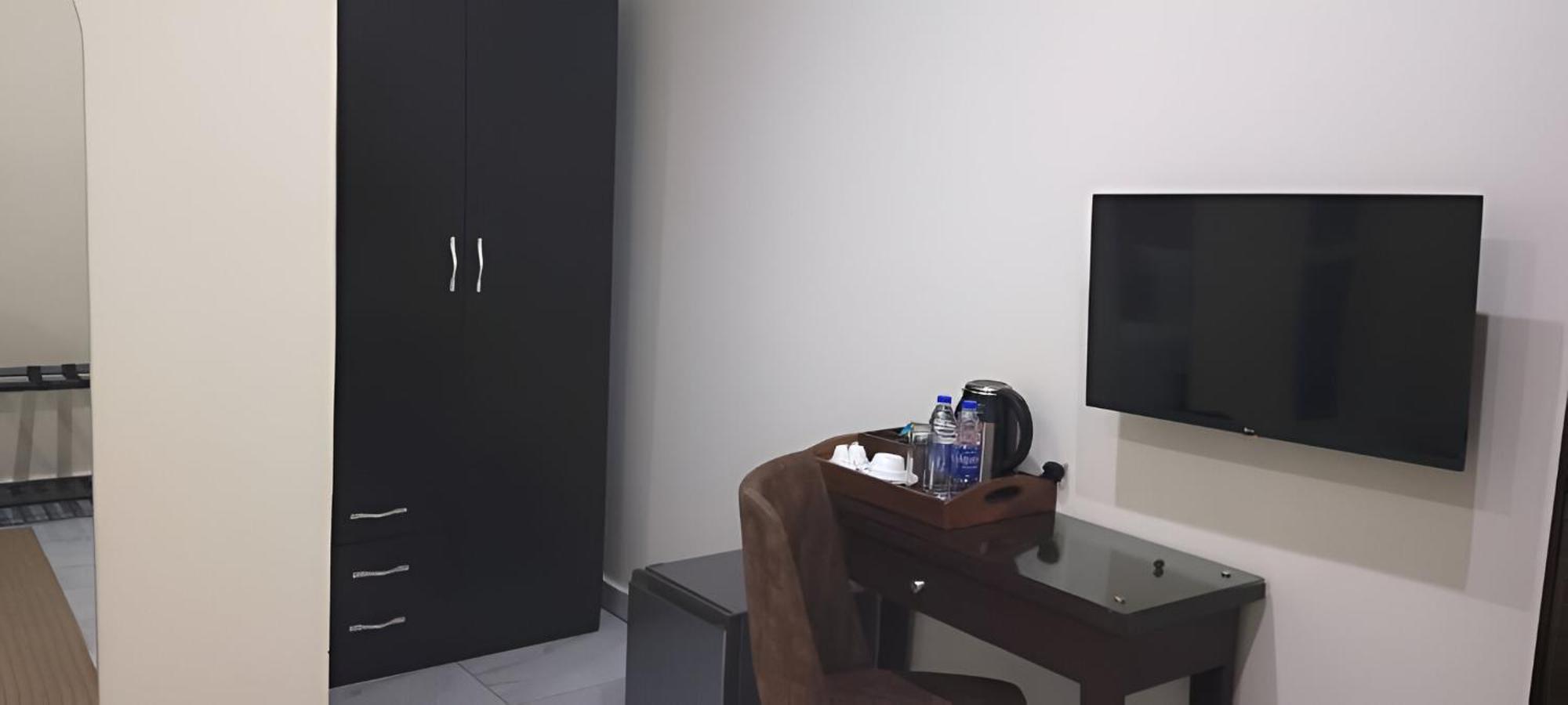 Apartment 79 Hotel & Suite Икея Экстерьер фото